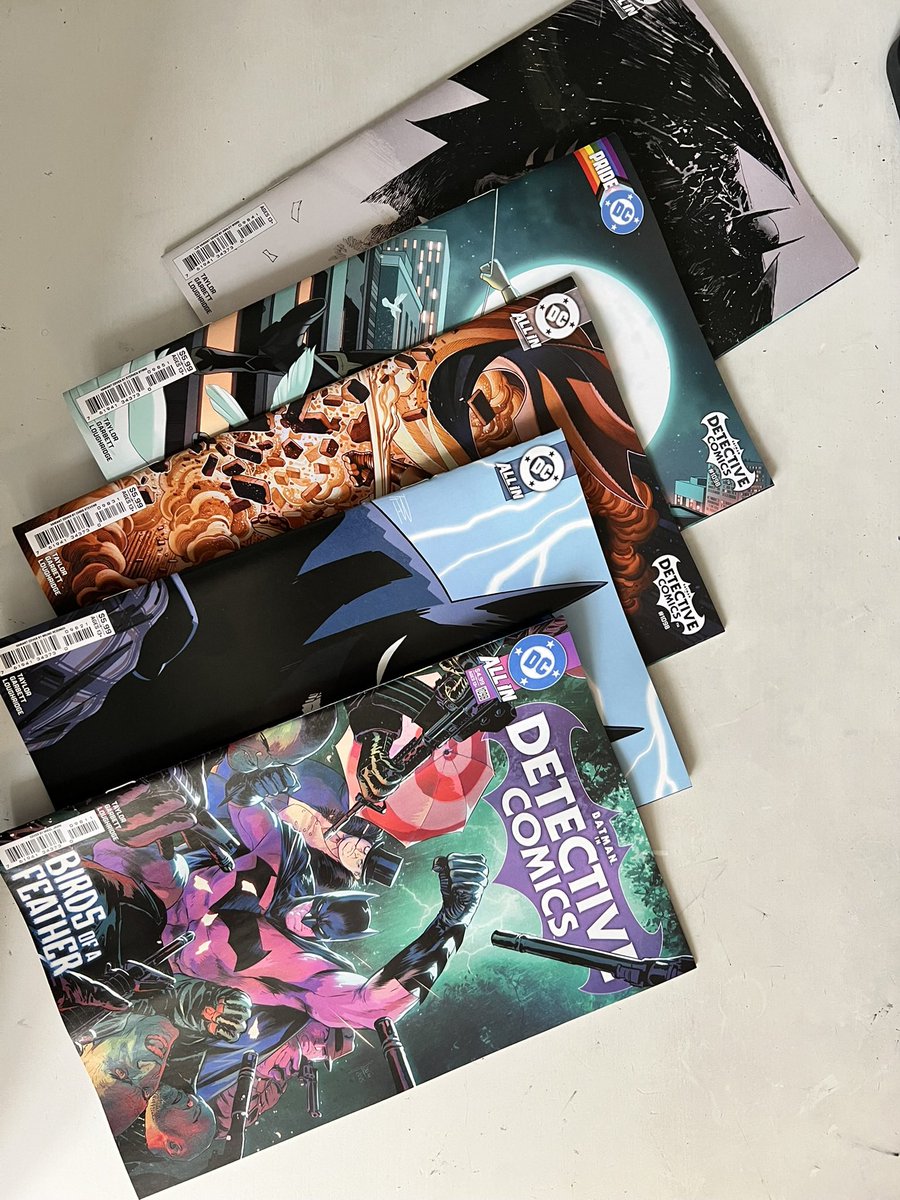Out today: DETECTIVE COMICS #1098