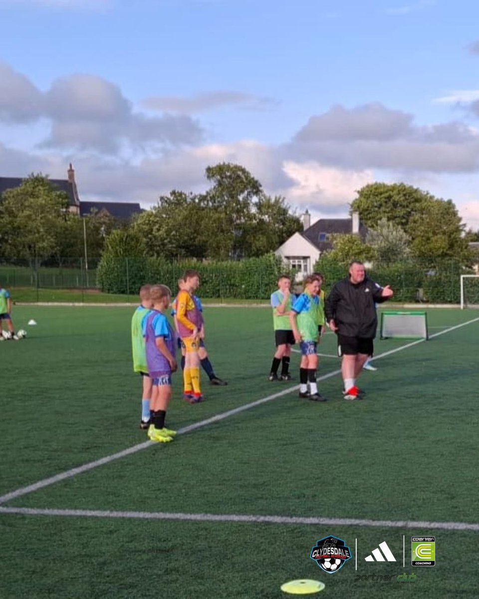 Coerver® Coaching Scotland (@scotlandcoerver) on Twitter photo 📸 COERVER PARTNER CLUB COACH EDUCATION | CLYDESDALE FOOTBALL ACADEMY
Great night at Bigger, South Lanarkshire , with our newest Coerver®️ Partner Club – Clydesdale Football Academy
Our topic: The Coerver Box Trap – Team Style 🔒⚽
<a href="/ClydesdaleFA/">Clydesdale Football Academy</a> 📸 COERVER PARTNER CLUB COACH EDUCATION | CLYDESDALE FOOTBALL ACADEMY
Great night at Bigger, South Lanarkshire , with our newest Coerver®️ Partner Club – Clydesdale Football Academy
Our topic: The Coerver Box Trap – Team Style 🔒⚽
<a href="/ClydesdaleFA/">Clydesdale Football Academy</a>
