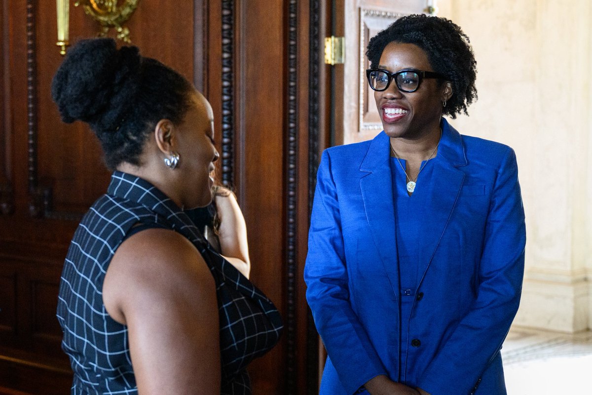 Rep. Lauren Underwood tweet media