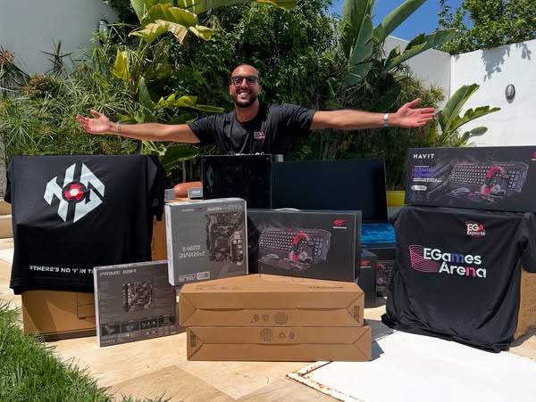 EGAMES_ARENA's tweet image. 🎮 GIVEAWAY - WIN 1 OF 5 FULL GAMING SETUPS! 🔥

We’ve partnered with our official ambassador Nader Ghandri to bring you an epic giveaway!
We’re giving away 5 complete gaming setups to our community!

🖥️ Gaming PC + Monitor
⌨️ Keyboard + 🎧 Headset + 🖱️ Mouse + Mousepad
