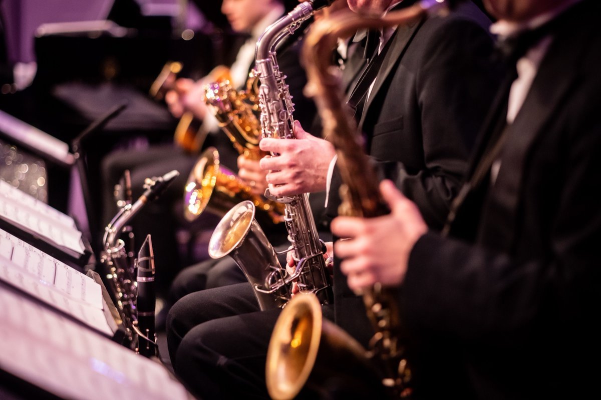 🎷 Next Friday, we unveil a new live music series, Saxophone Lounge Nights, featuring Pete Back, a London jazz and blues staple with 30 years’ experience. From Blues Kitchen to the Barbican, enjoy classic blues in the garden. Reservations here: l8r.it/4W3c #LiveMusic