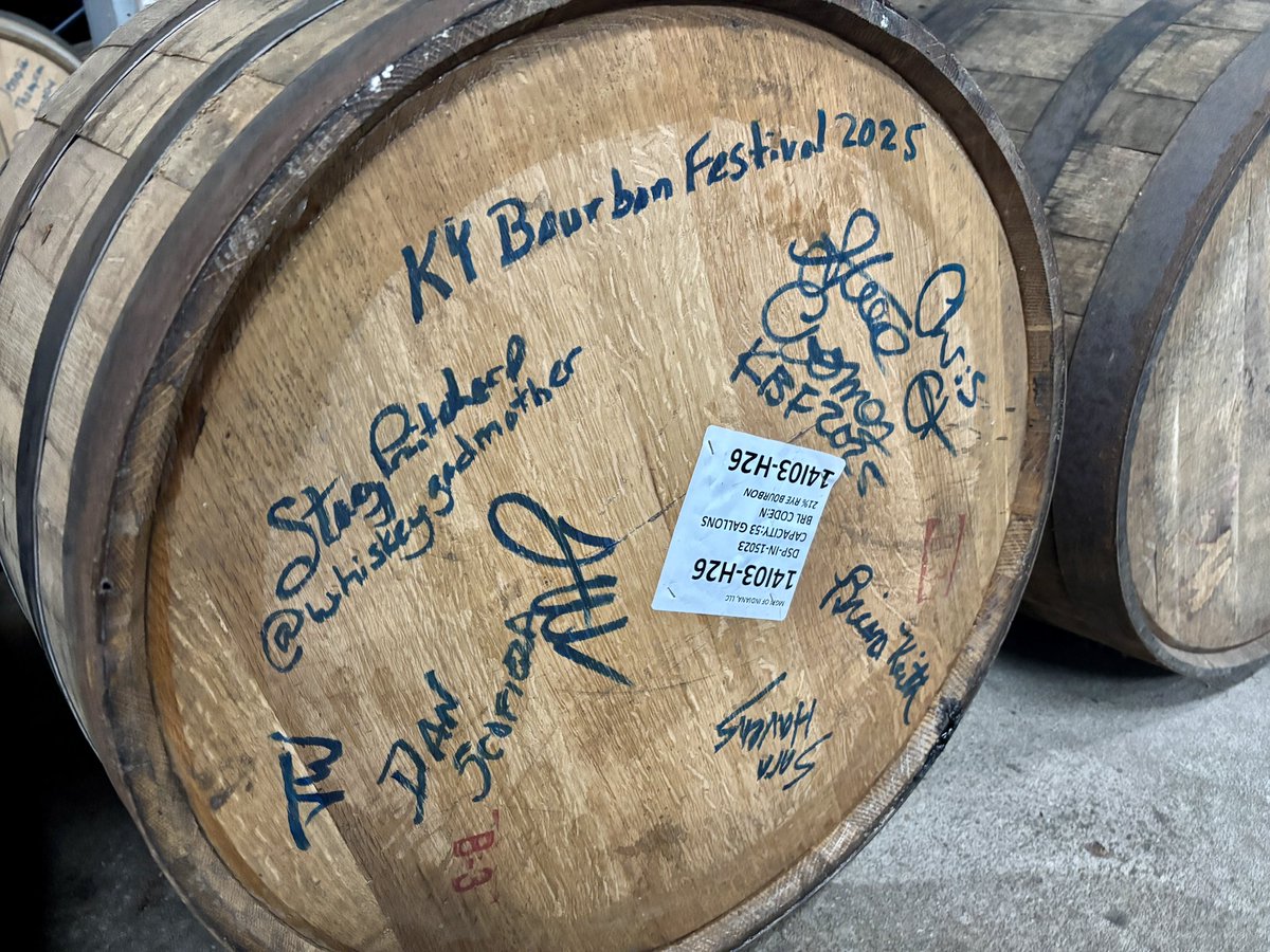 Barrel pickin’ at the Old Louisville Whiskey Co. for the <a href="/kybourbonfest/">KY Bourbon Festival</a> 🥃
.
#oldlouisvillewhiskeyco #kybourbonfestival #whiskeywednesday #justaddbourbon