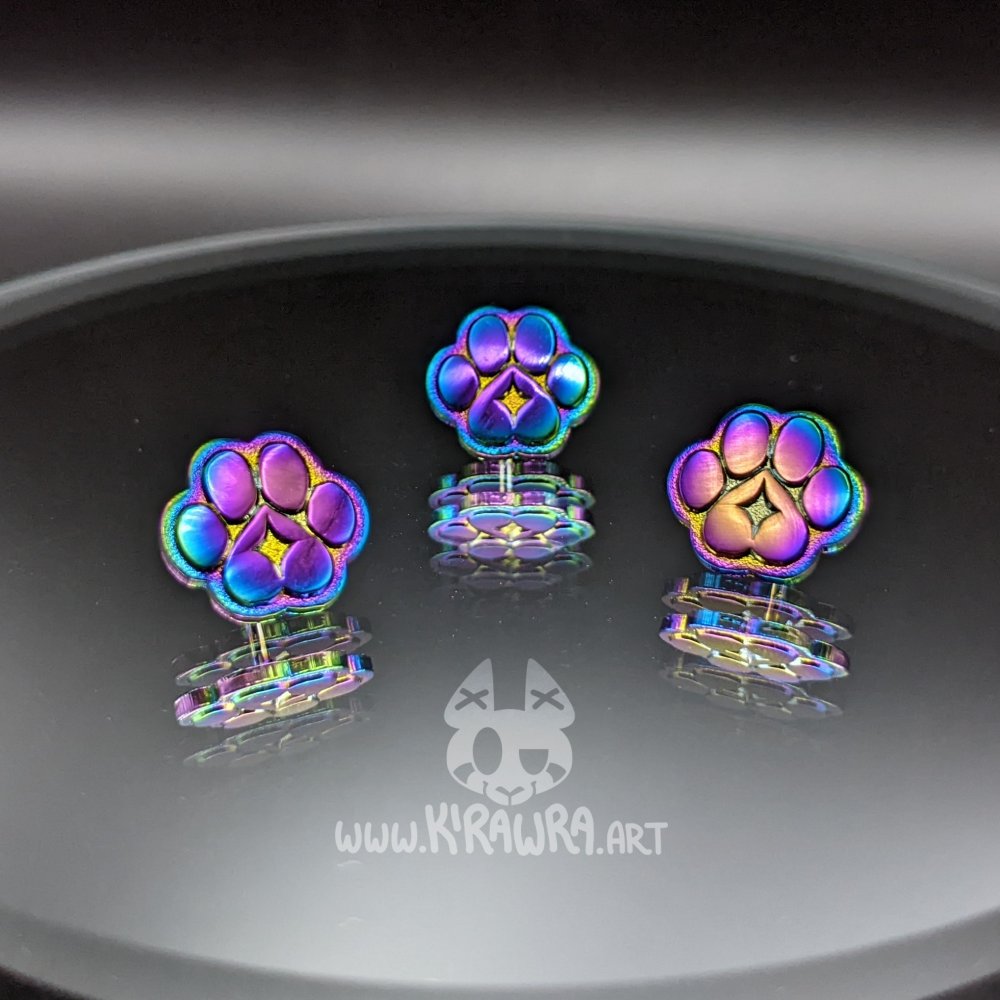 KiRAWRart's tweet photo. ๐พ โจ Teeny rainbow sparkle paw pins, freshly restocked in my shop just in time for pride!
https://t.co/YGeX7aTpJr
#enamelpins #pincollector #pinmaker https://t.co/jZGXFiZqYA