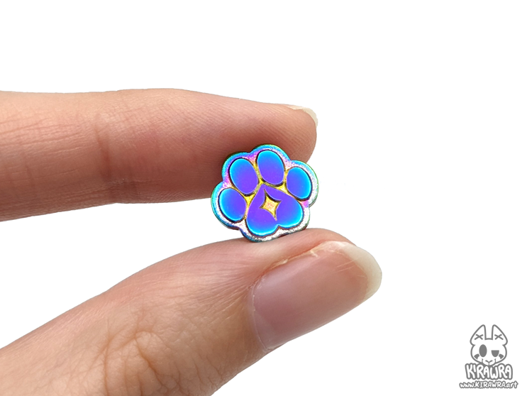 KiRAWRart's tweet photo. ๐พ โจ Teeny rainbow sparkle paw pins, freshly restocked in my shop just in time for pride!
https://t.co/YGeX7aTpJr
#enamelpins #pincollector #pinmaker https://t.co/jZGXFiZqYA