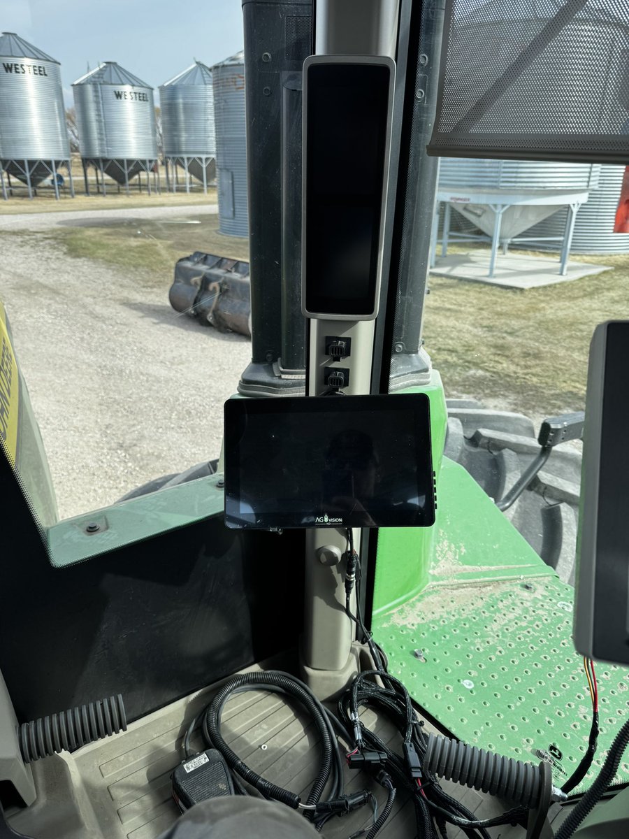 SilverStarAg's tweet image. Looking for implement cameras for harvest? Grain cart, combine?
The @Agvisioncameras are the best on the market. New and much improved digital IP cameras with crystal clear resolution.
Give @SilverStarAg a shout to get yours today.