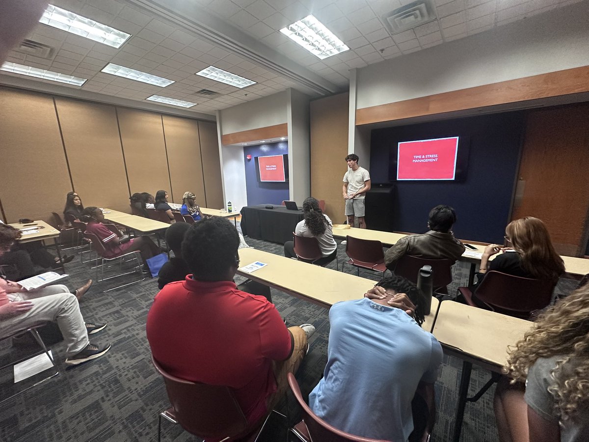 UTA_SA_Dev's tweet image. 🎤 This morning, our Maverick student-athletes showed UP and showed OUT at the C2C TRIO Career Speaker Session!
They dropped some real knowledge on what it’s like to balance college life and athletics sharing their journeys, challenges, and wins with local high school students.