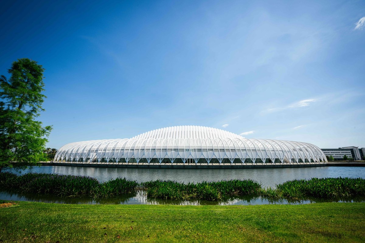 FLPolyU's tweet image. A bold step forward! #FLPoly is charging into an exciting new era with $22M in state support, powering enrollment growth, new in-demand programs and our game-changing Student Achievement Center. 💜 #PhoenixRising

floridapoly.edu/news/articles/…