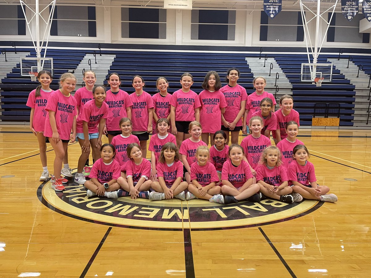 Tomball Memorial High School Lady Wildcats π (@tmhsgbb) on Twitter photo A little bit of π and a whole lot of FUN! We had a great time hosting future Wildcats at our annual summer camp. A little bit of π and a whole lot of FUN! We had a great time hosting future Wildcats at our annual summer camp.
