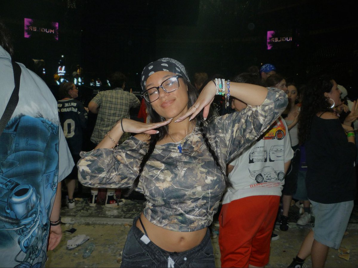 i never showed my billie bologna outfit uh HERE