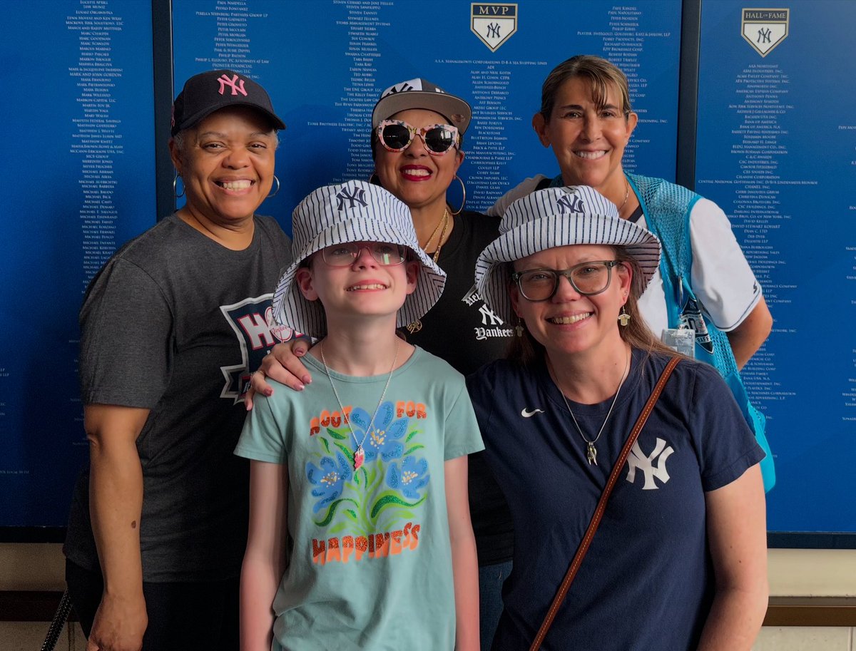 tinocruiser's tweet photo. #RepBX .@Yankees https://t.co/Q9NKEr11X3