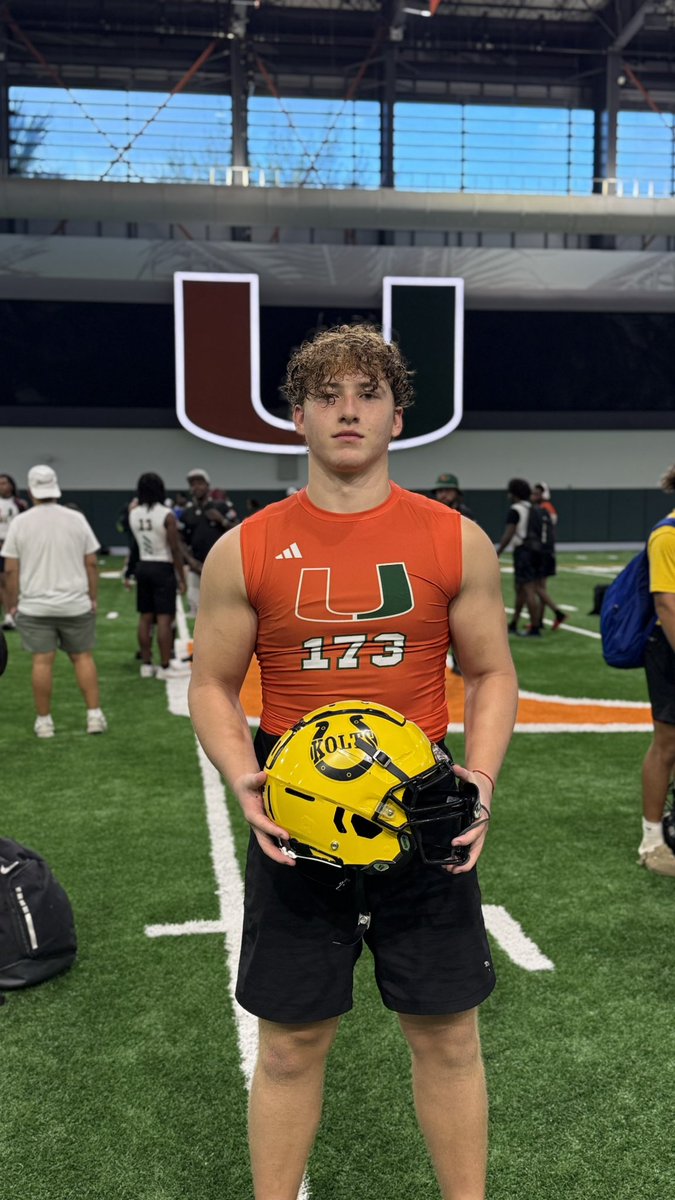 Pipealvarado09's tweet image. Great experience at the Mario Cristobal Football Camp at The U! Grateful for the coaching, the knowledge, and the chance to meet Coach @CoachHolinka .🔥 Learned a lot and ready to apply it all this season!

#TheU #MiamiFootball #MarioCristobalCamp #LinebackerGrind #FootballCamp