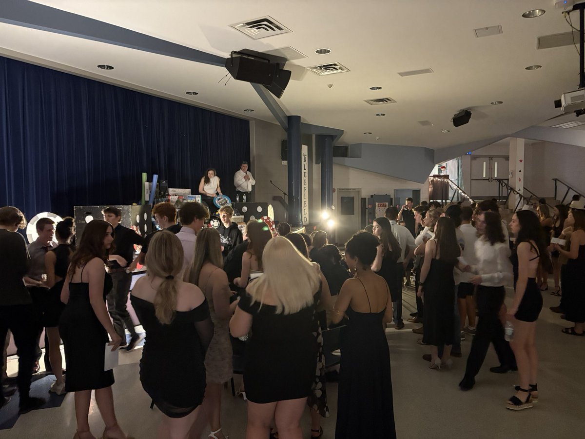 Big night at @bluefield. Casino night for our grads of 2025. Lots of laughs and a great turn out. Congratulations to all graduates. <a href="/GoBobcatsGo/">Bluefield Bobcats</a>