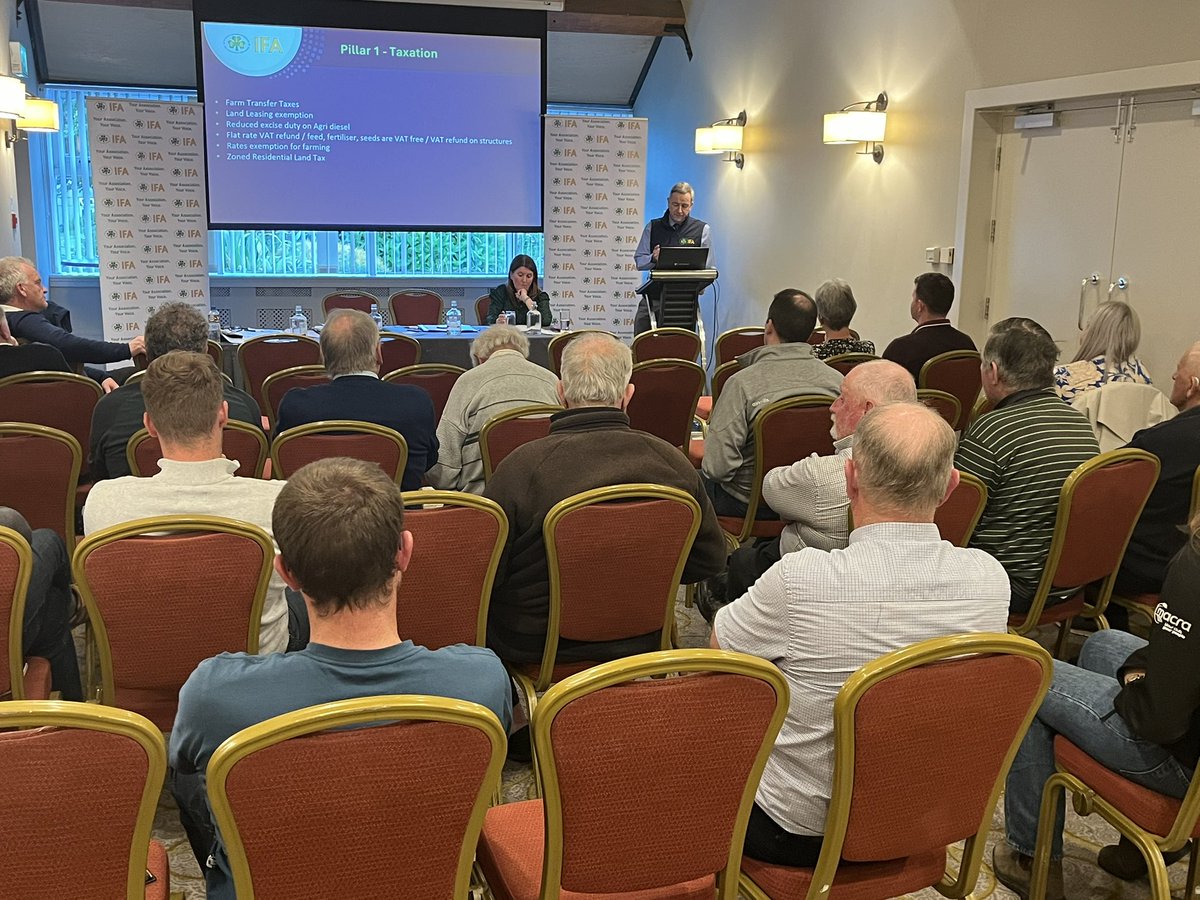SeanMcKeon1973's tweet image. Sligo @IFAmedia County executive tonight in @sligoparkhotel with guest speaker @DamianMcdonaldW gave a thorough breakdown of the organisation’s campaigns both here and in Europe @COPACOGECA Some great Q&A from floor with TB and succession getting the most debate.