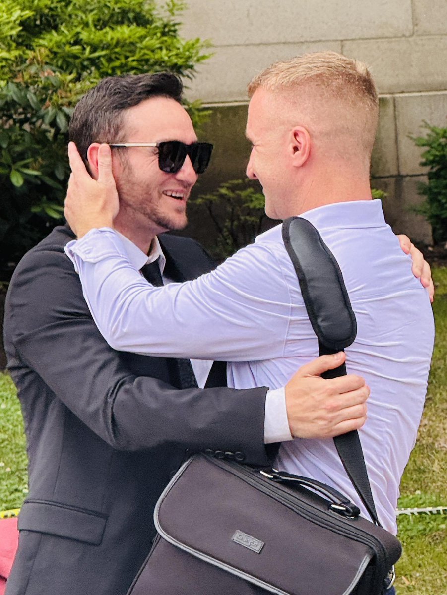 MazzaMedia's tweet image. Photo by Jes! Two people who gave it everything they had! Nick Rocco and @DoctorTurtleboy! #KarenReadFreed