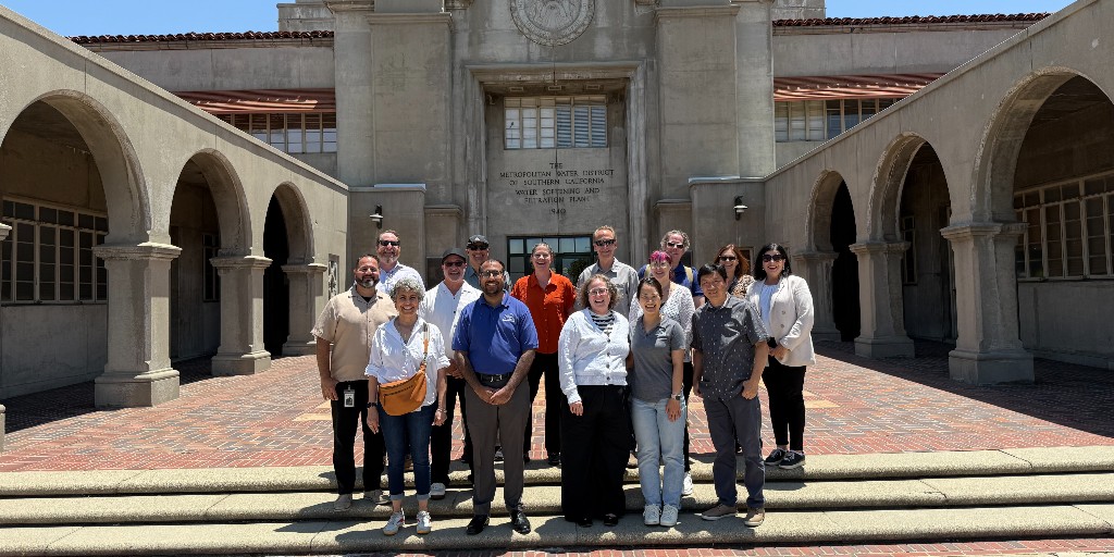 mwdh2o's tweet image. On June 17, we hosted @AirResources Mobile Source Division leaders at our Weymouth facility. Our teams showcased key fleet vehicles and discussed how they support operations, emergency response, and our shift toward zero-emission goals. #ClimateAction #ZeroEmissions