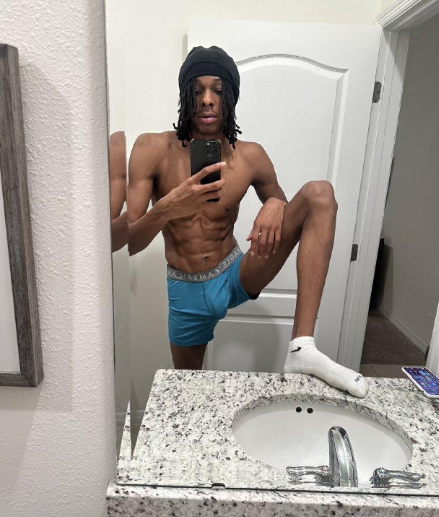 My nudyz will unlock when you say "pls" in the replies