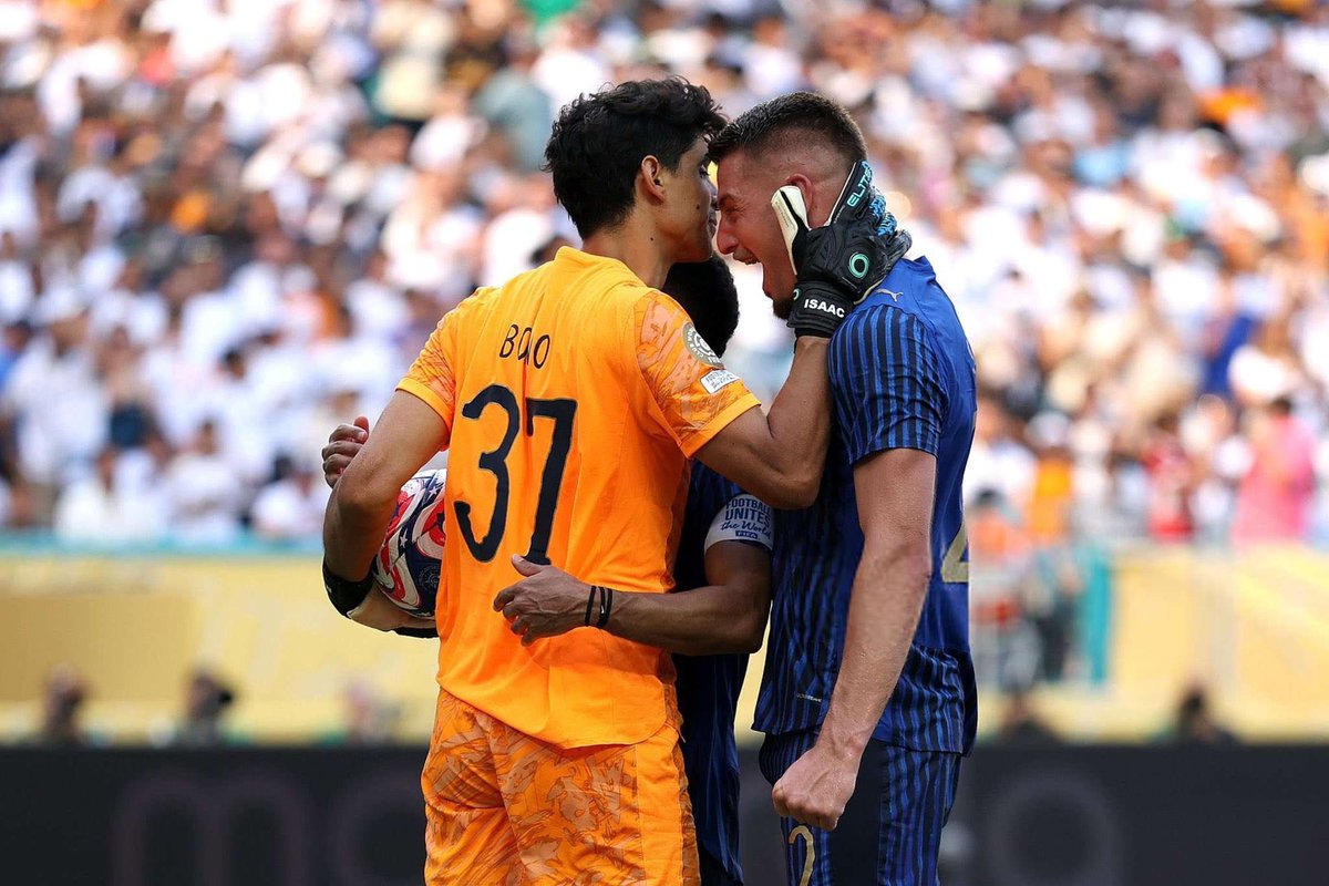 Zoom913's tweet photo. #الهلال_ريال_مدريد هنا رؤية سمو #ولي_العهد_الأمير_محمد_بن_سلمان  الله يطول بعمره الله يرفع قدرهـ في كل مكان وزمان ان الدوري السعودي ينافس افضل دوريات العالم يكون الافضل والاقوى ، https://t.co/YxbiRypg9R