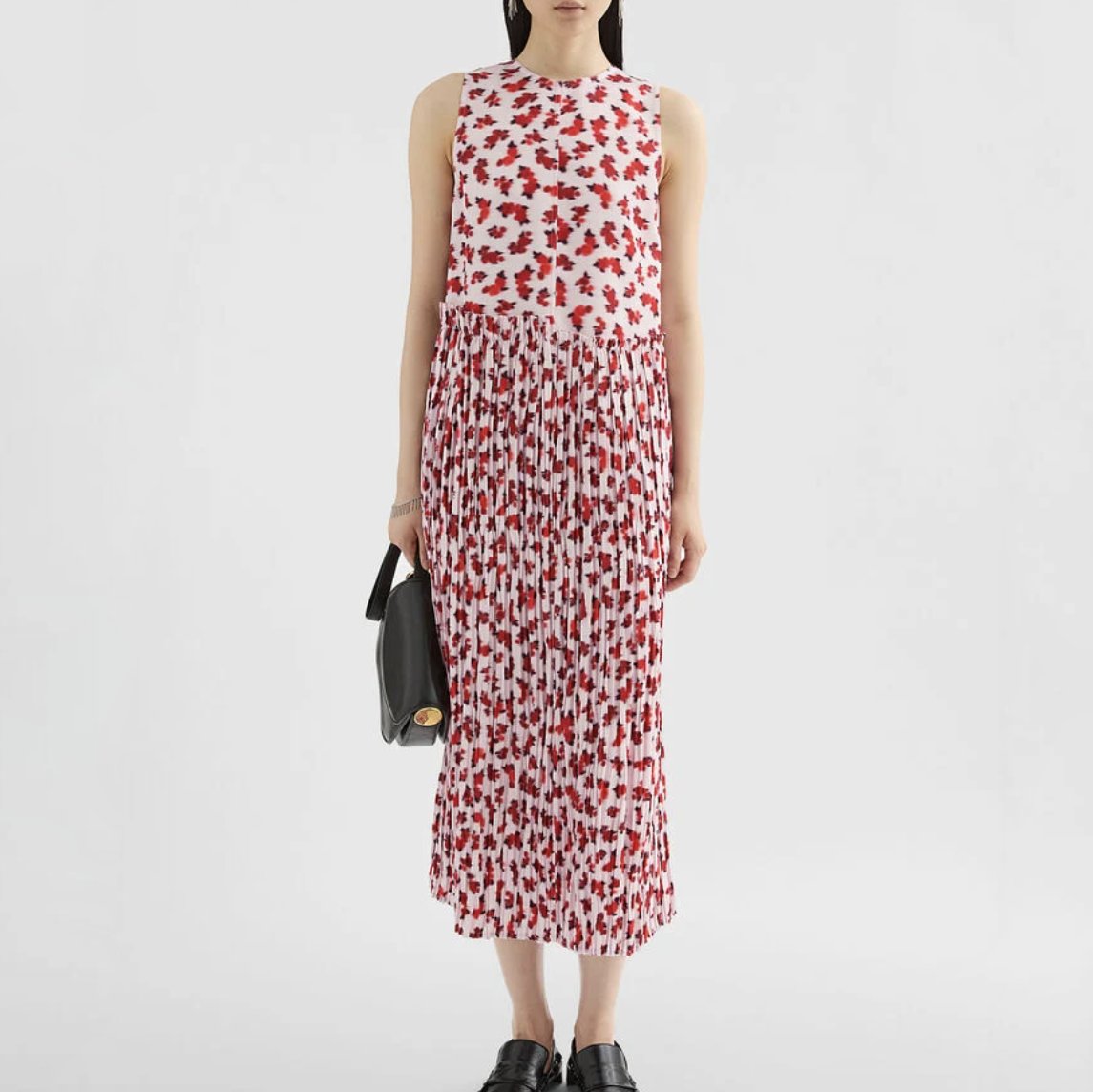 綾瀬はるか さん衣装】 📺6/19 『あさイチ』 «只今放送中» 綾瀬はるか