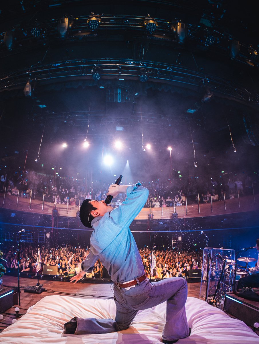 TheRose_0803's tweet photo. [Once Upon A WRLD Tour] London. June 17, 2025

#OnceUponAWRLD
#OnceUponAWRLDLondon https://t.co/IZ2FJwcknO