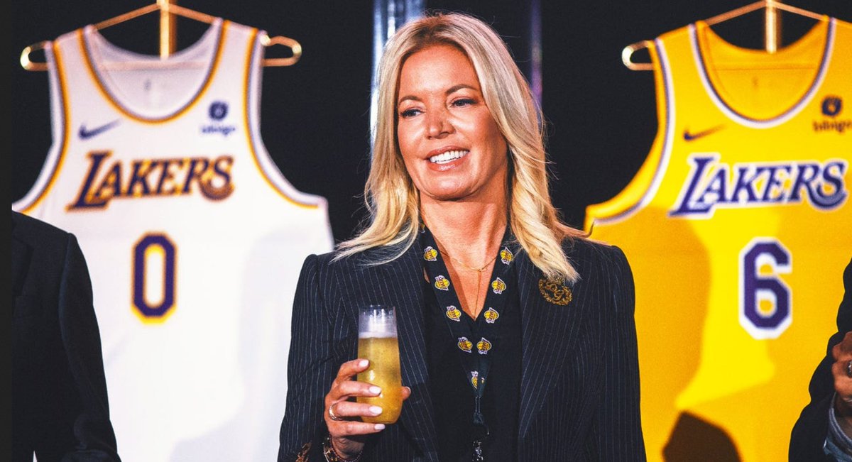 anklesnap's tweet photo. The Los Angeles Lakers have officially been SOLD.
One of the biggest power shifts in NBA history just went down.  Details here 👉https://t.co/i3kda8a9NU

#LakersSale #LALakers #NBA #BreakingNews #NBAOwnership #LakersNation #LeBronJames #SportsBiz #NBA2025 #BasketballNews https://t.co/KSvhF9LVve
