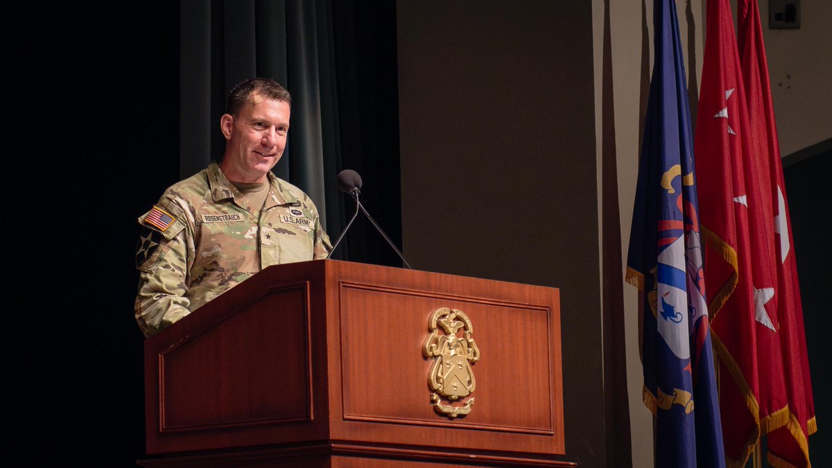 ArmyUniversity's tweet image. @ArmyUniversity welcomed COL Ethan Diven as the next Provost & @USACGSC’s Dep. Commandant in an Assumption of Responsibility ceremony WED.
COL Diven assumed command following BG Jason Rosenstrauch.
Diven joins the team from the NTC, Operations Group at Fort Irwin, CA.
