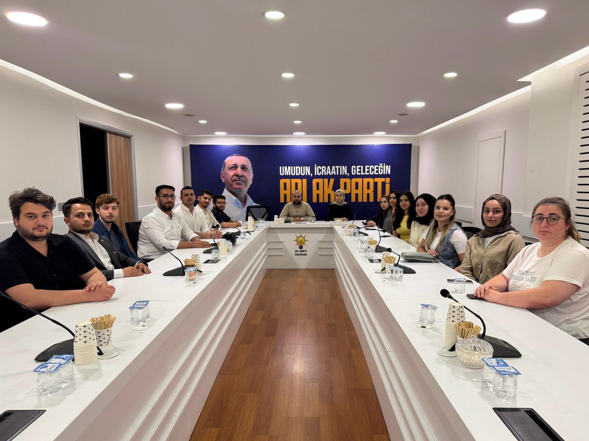 AK Gençlik Üsküdar (@akgencuskudartr) on Twitter photo #AKGençÜsküdar olarak, haftalık olağan Yönetim Kurulu toplantımızı İl Yönetim Kurulu Üyemiz <a href="/ZehraKursun58/">Fatma Zehra Kurşun</a>'in katılımlarıyla, Gençlik Kolları Başkanımız <a href="/barisclik34/">Barış ÇELİK</a>'in başkanlığında gerçekleştirdik.
#AşkınAdıÜsküdar #AKGençÜsküdar olarak, haftalık olağan Yönetim Kurulu toplantımızı İl Yönetim Kurulu Üyemiz <a href="/ZehraKursun58/">Fatma Zehra Kurşun</a>'in katılımlarıyla, Gençlik Kolları Başkanımız <a href="/barisclik34/">Barış ÇELİK</a>'in başkanlığında gerçekleştirdik.
#AşkınAdıÜsküdar