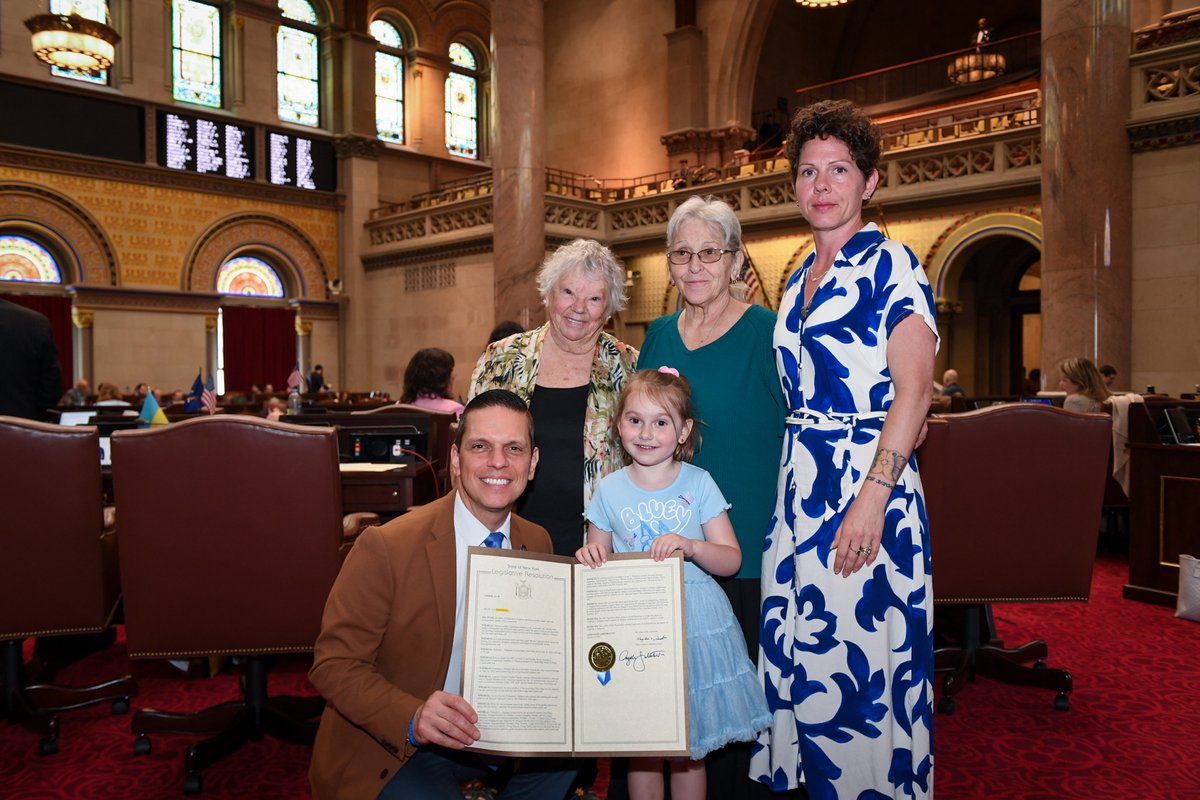 As the final week of the legislative session wrapped, the #NYSAssemblyMajority stayed focused on delivering real results – passing measures to promote sustainability, enhance consumer protections and make life more affordable for families.