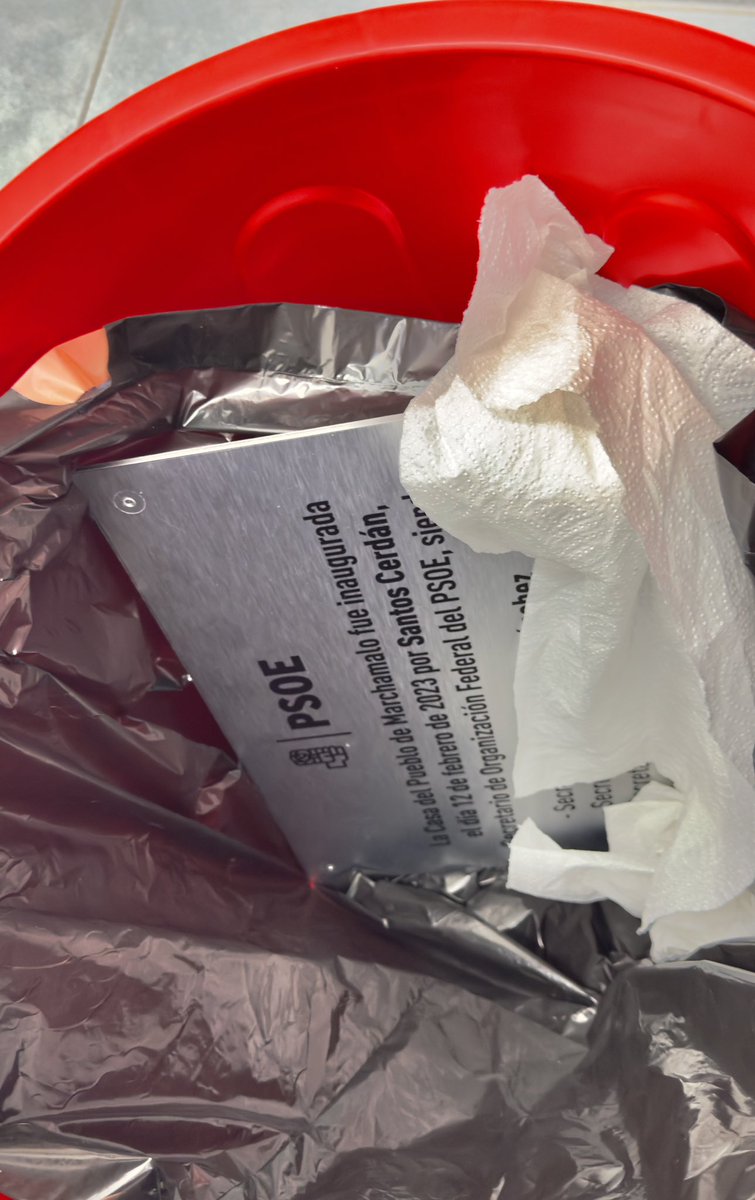 Pues ya estaría… No a los corruptos y puteros en el <a href="/PSOE/">PSOE</a>!!! 

Contundencia y responsabilidades!!!!

<a href="/PSOEMarchamalo/">PSOE Marchamalo /💚</a> 
<a href="/PSOEGuadalajara/">PSOE Guadalajara /❤</a> 
<a href="/pscmpsoe/">PSOE de Castilla-La Mancha</a>