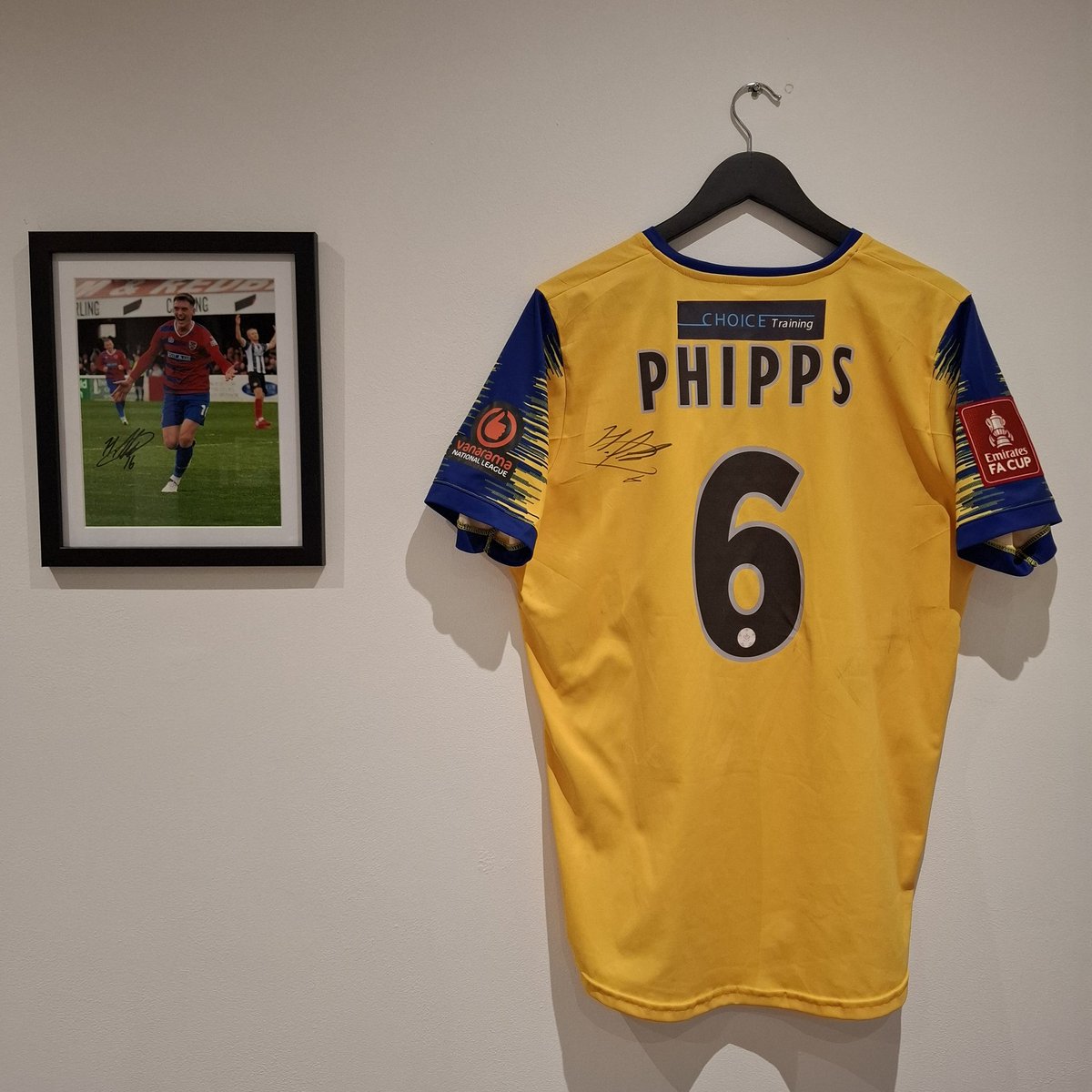 Proper Dagger. All the best Phippsy, go and smash it at sutton ❤️💙