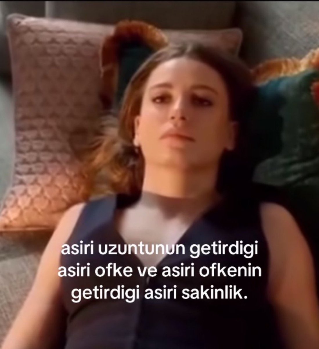 artikbisaIin's tweet photo. Benım CV https://t.co/XI1SmuExzQ