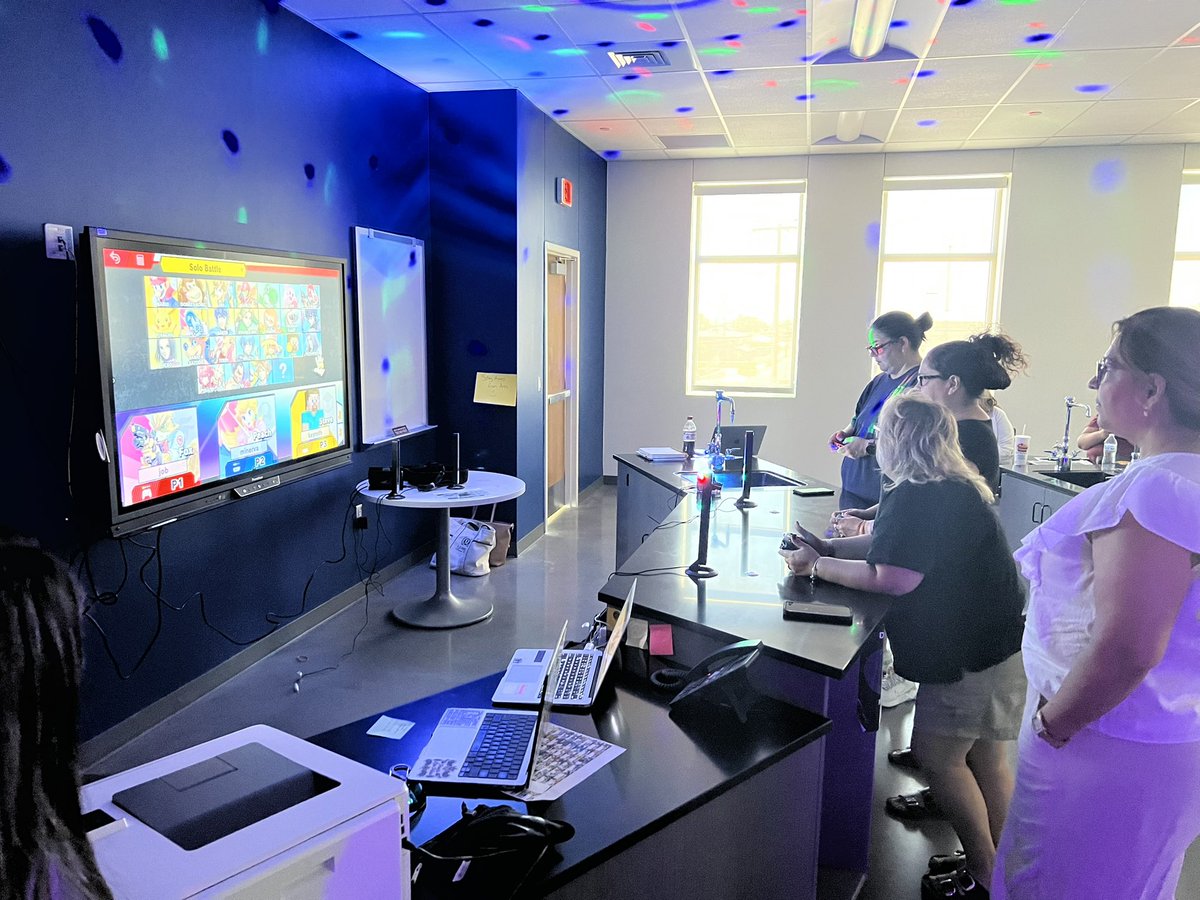 EPISD Libraries (@episdlibraries) on Twitter photo Packed house at the Esports & Literacy session. TY Mrs. Curry, Guillen MS Librarian, and <a href="/EPISD_InstrTech/">EPISD Instr. Tech.</a> <a href="/ELPASO_ISD/">El Paso ISD</a> #itstartswithus Packed house at the Esports & Literacy session. TY Mrs. Curry, Guillen MS Librarian, and <a href="/EPISD_InstrTech/">EPISD Instr. Tech.</a> <a href="/ELPASO_ISD/">El Paso ISD</a> #itstartswithus