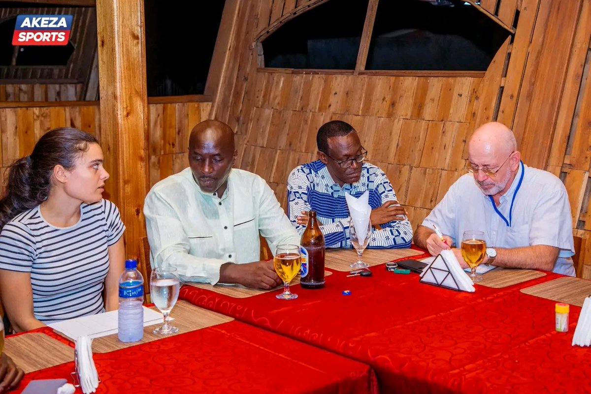 🔵🔴 La championne du monde et d'Europe, Laurence Fischer l'icône mondiale du karaté est au Burundi.

elle a participé à de nombreuses missions humanitaires. En 2017, elle lance son association "fight for dignity" pour venir en aide aux femmes victimes de violences au Congo.