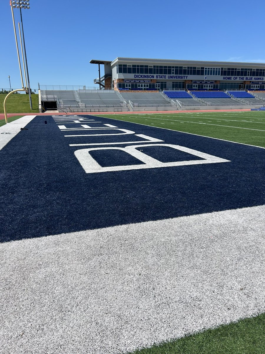 Isaiah55507's tweet image. After a great conversation with @JasonThier I’m blessed to receive an offer to play at Dickinson State University!!
@BlueHawkFB