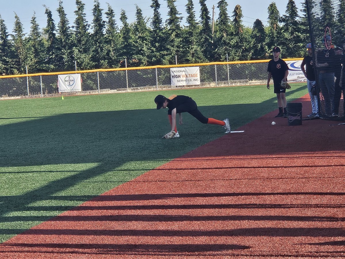 BulldogBC's tweet photo. Great turn out for our Fall 2025/26 season tryout Monday at The Farm in Dixon! 
#GoBulldogs https://t.co/mT70he77bU