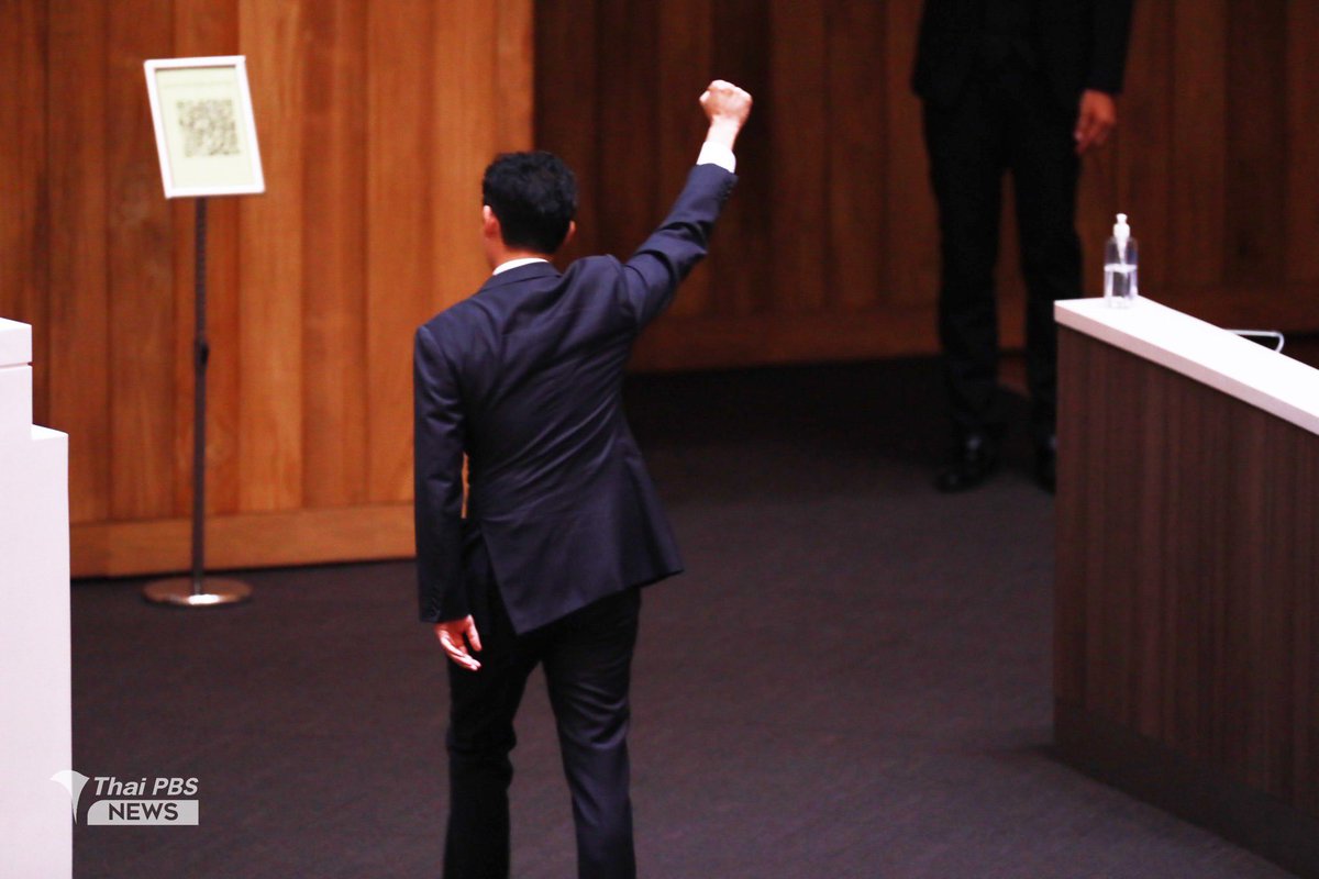 กูจำได้หมด 
ว่าใครทำอะไรไว้
กูไม่แค้นหรอก
เพราะสิ่งที่กูจำได้มากกว่าความเกลียด คือกูรักนายกพิธา ครับ