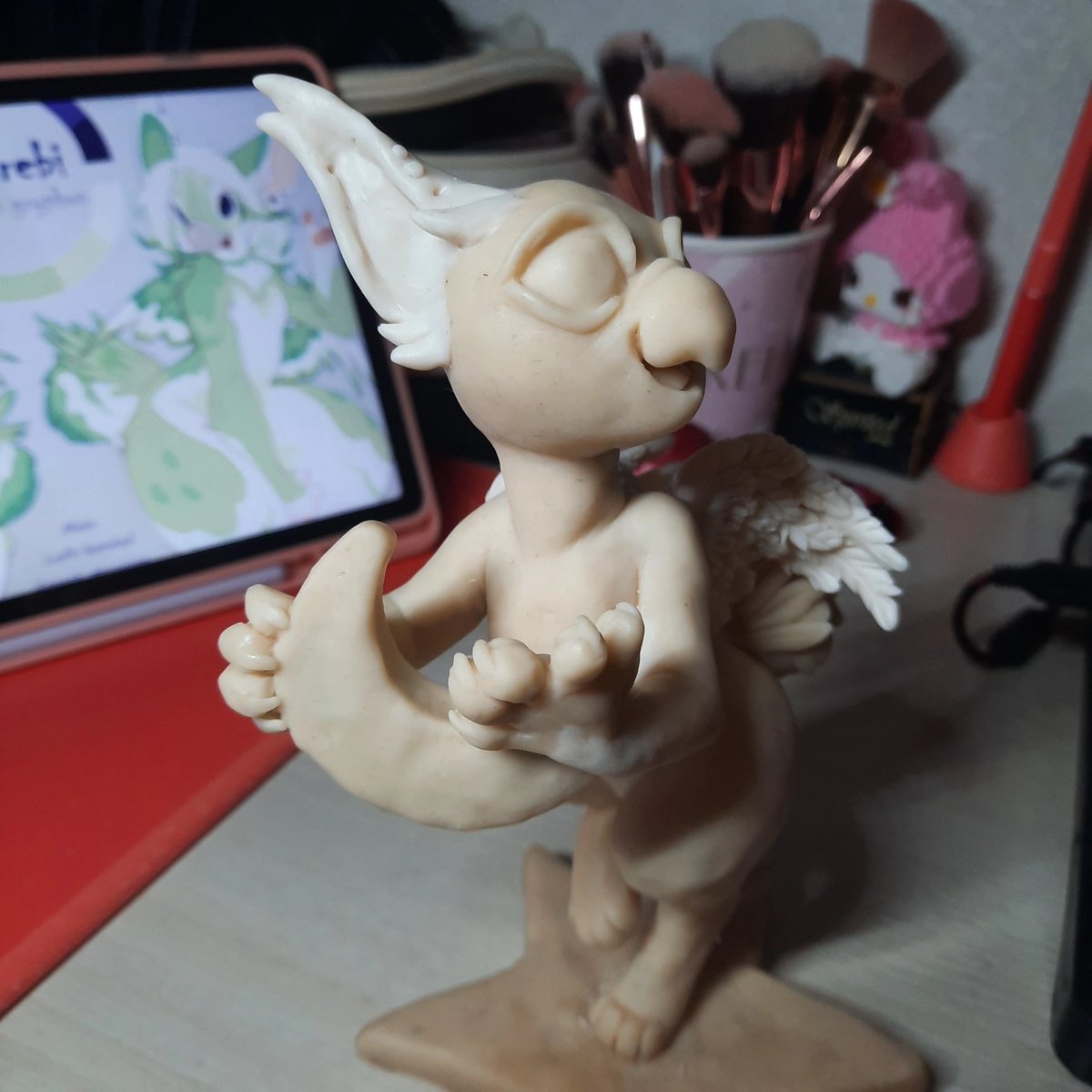 armand00ll's tweet photo. My new project is furry oh ๐ณโค๏ธโ๐ฅ
#furry #furrysculpture #furrycraft #mlpcraft #furryoc #furrycommission #craftcommission https://t.co/GFwc8p9pJy