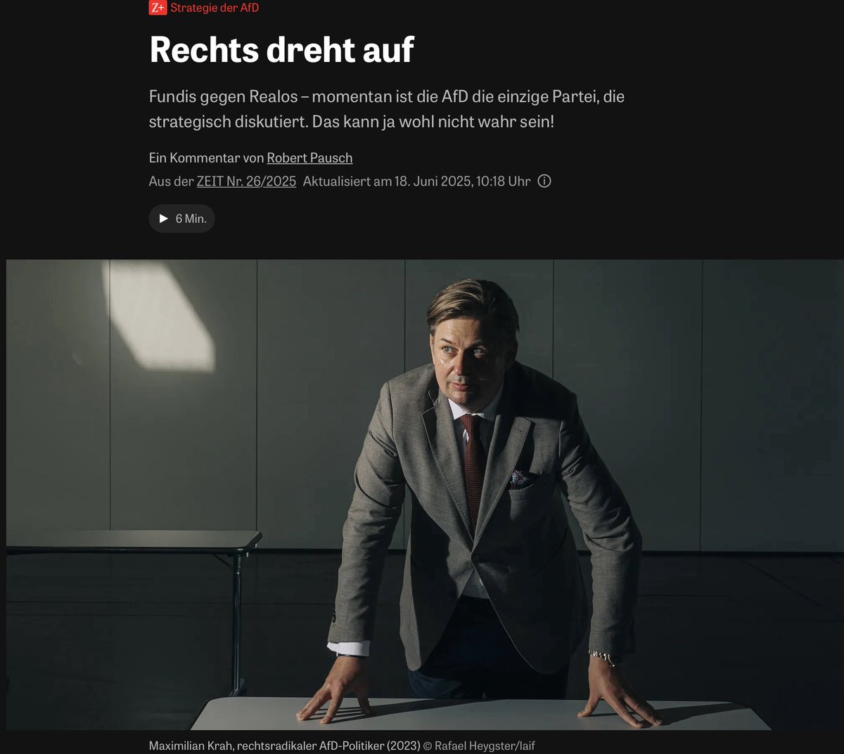 Inzwischen wurde die Überschrift geändert. Ohne Kommentar, aber immerhin. Trotzdem verstehe ich nicht, wie man sich an dem Streit zwischen Krah und Kubitschek, wie man die Demokratie wohl am besten abschafft, intellektuell delektieren kann.