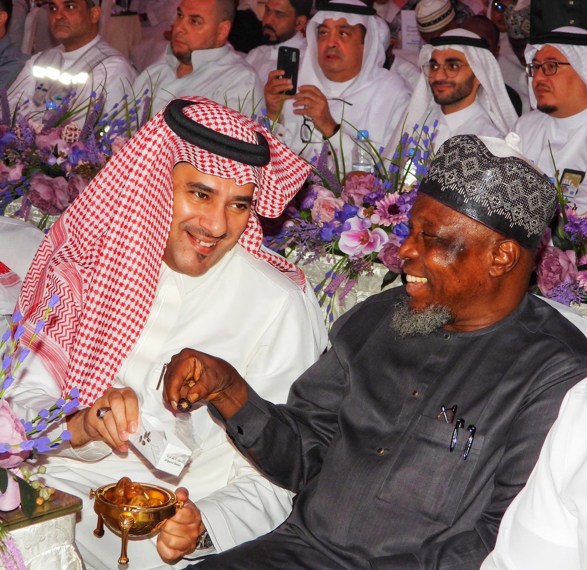 voiceofnigeria's tweet image. The Rawaf Mina Company has hosted a dinner in honour of Professor Abdullahi Saleh, Chairman of the National Hajj Commission of Nigeria (NAHCON), and his delegation to celebrate their fruitful partnership during the 2025 Hajj pilgrimage.

#HajjSuccess #IslamicUnity