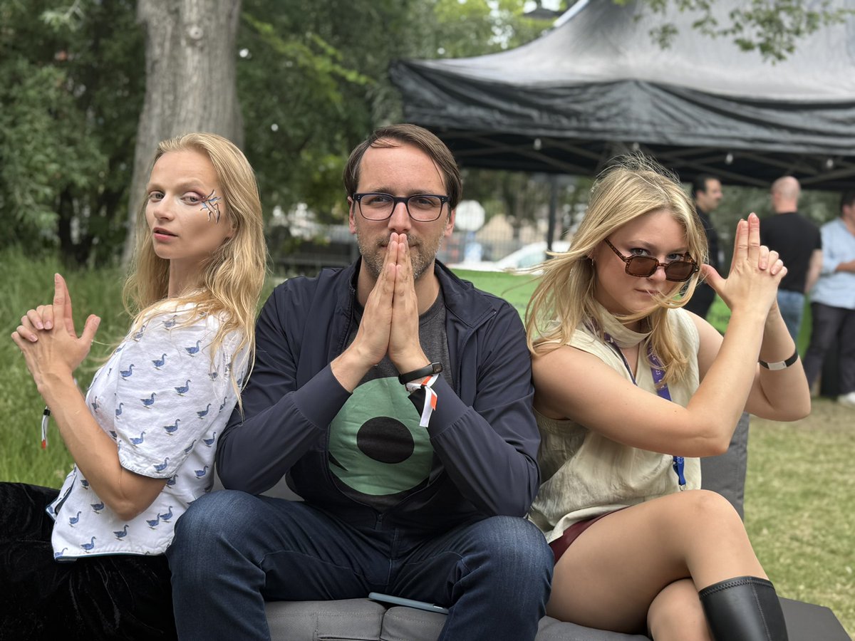privacy staff meeting 

<a href="/SCBuergel/">Sebastian Bürgel</a>’s Angels 

Re: <a href="/winprivacy/">Womxn in web3 Privacy</a> <a href="/rakymnft/">Miglė</a>