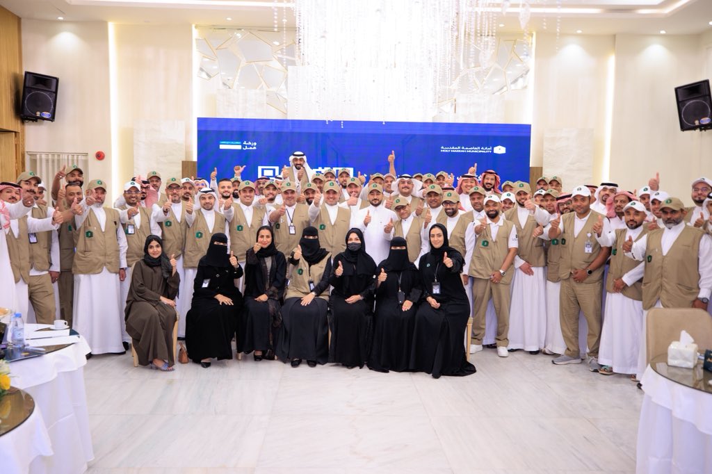 musadald's tweet photo. فخور بالروح العالية والتكامل المهني، ومتفائل بما سنبنيه معًا لمواصلة التميز في خدمة ضيوف الرحمن
ورشة عمل مثرية مع الزملاء والزميلات، استعرضنا فيها مكتسبات موسم 1446، وتشاركنا التحديات والفرص برغبة التطوير والتغيير للموسم القادم
شكرًا لكل من يحمل همّ مكة، ويصنع الأثر في خدمتها.. https://t.co/Hz4OzLtzE4