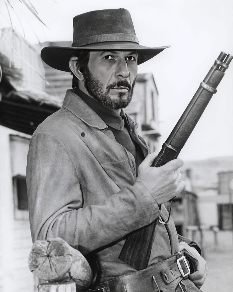 Louis_LAmour's tweet image. Friendships can last a lifetime!
Catlow - louislamour.com/novels/catlow_…
Ben Cowan, played by Richard Crenna, and Bijah Catlow, played by Yul Brynner had been friends since they were boys. By the time they grew to manhood, Catlow had become an outlaw and Cowan a U.S. marshal. So when…