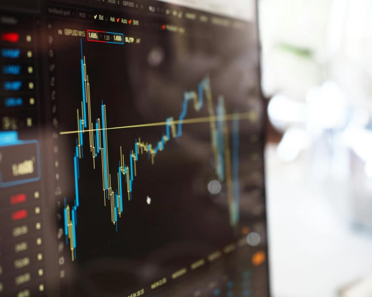 Leeds Business (@leedsbiz) on Twitter photo When the stock market slumps, social media can amplify the anxiety, according to new research from Leeds' <a href="/prof_cookson/">Tony Cookson</a>: brnw.ch/21wTvM4 When the stock market slumps, social media can amplify the anxiety, according to new research from Leeds' <a href="/prof_cookson/">Tony Cookson</a>: brnw.ch/21wTvM4