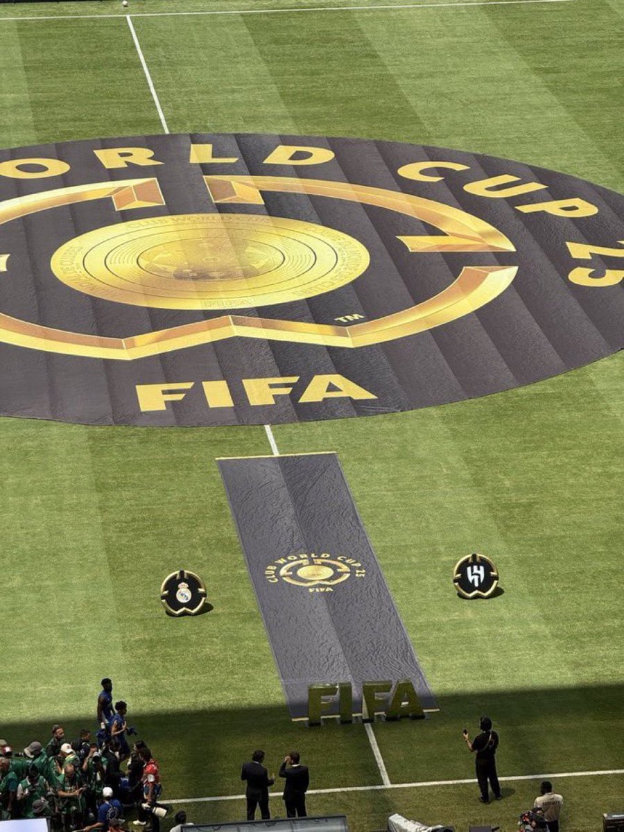 #الهلال_ريال_مدريد

للأمانه ☝🏻🔥

مدريد قدر يجاري الهلال بالشوط الاول 😎