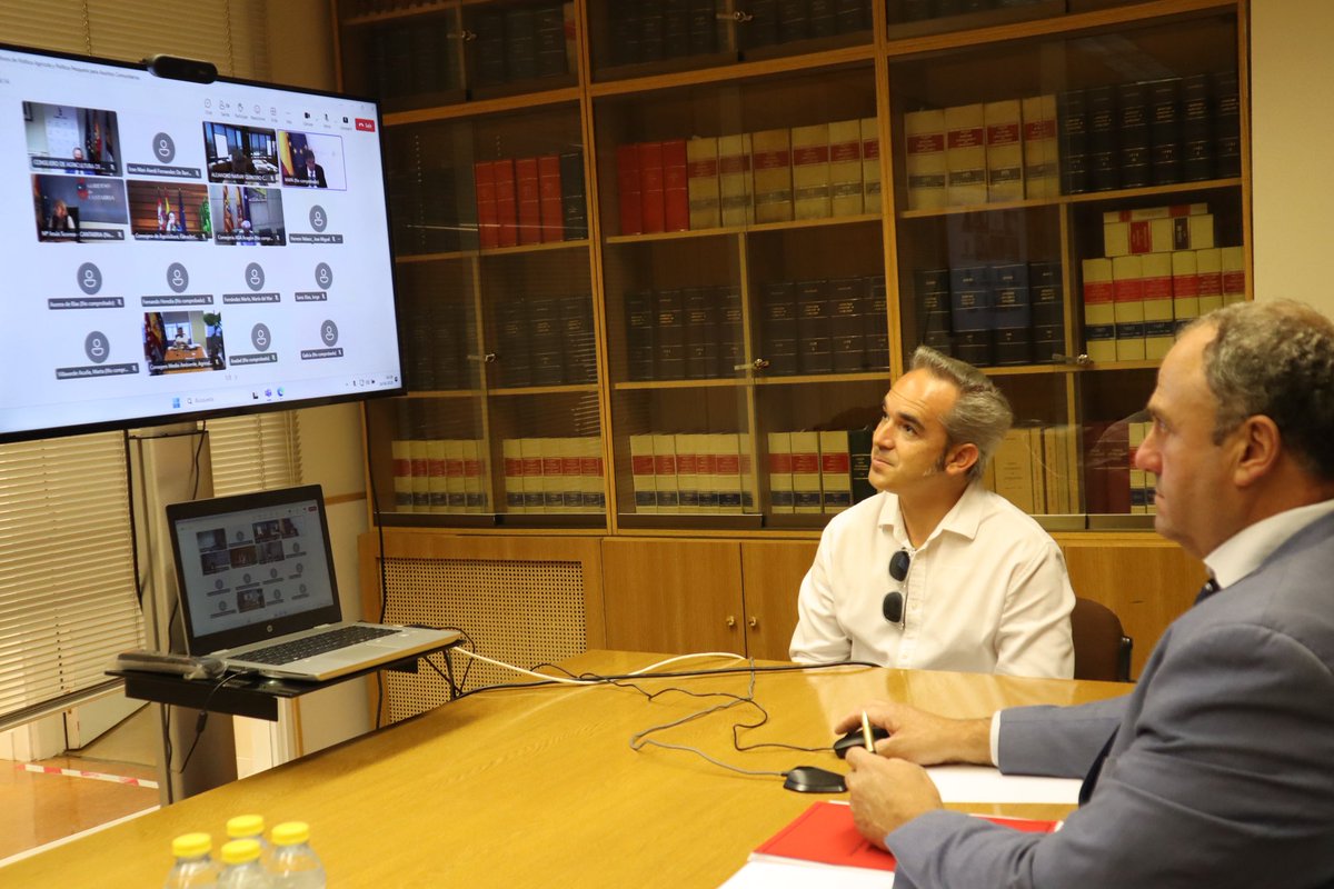Reunión por videoconferencia del Consejo Consultivo de Política Agraria y de Pesca presidida por el Ministro <a href="/LuisPlanas/">Luis Planas Puchades</a> 

Uno de los principales asuntos que hemos podido tratar ha sido la defensa de una PAC con suficiente dotación presupuestaria y personalidad jurídica propia.