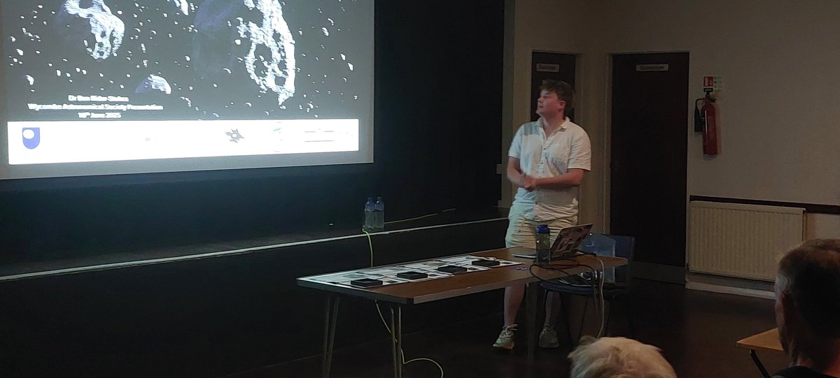 Wycombe_Astro's tweet photo. Huge thanks to @Briderstokes for a fascinating talk about spectroscopy of meteorites.
Very well received in front of a full house. Also on show was a sample from our moon  along with many other samples from the heavens.
We look forward to hearing more of your progress. :) https://t.co/l1fHMOfjMt