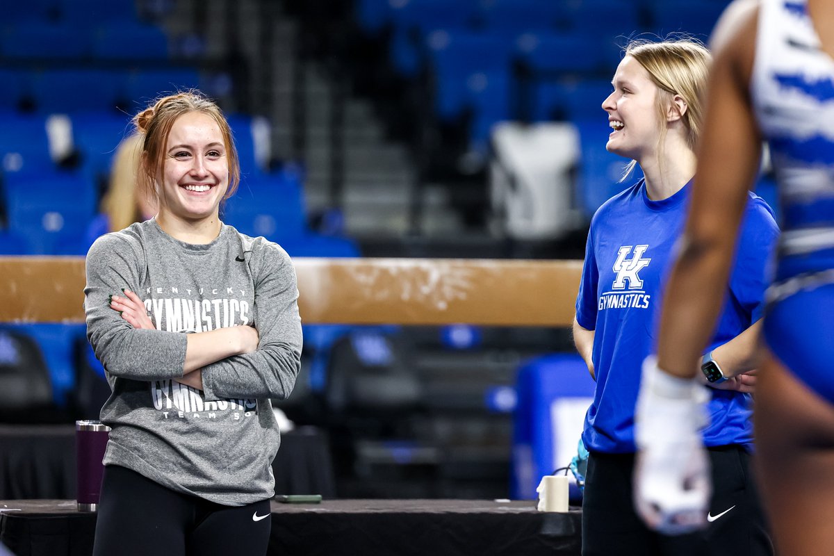 BIG BLUE BIRTHDAY ALERT

Happy birthday to Wildcat legend turned assistant coach, Raena Worley! 🥳🎉🎂

#WeAreUK | #Team52