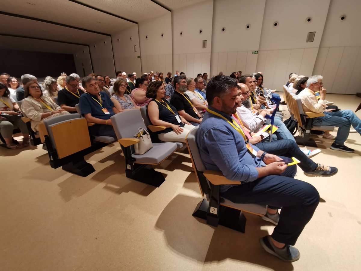 🎉 L’executiva comarcal d’<a href="/Esquerra_ERC/">Esquerra Republicana</a> al Tarragonès es renova!

🔄 Jordi Cacho n’assumeix la presidència amb un equip compromès amb la militància, el territori i l’horitzó 2027.

📌 Compromís clar i il·lusió per reforçar el republicanisme des de cada municipi.