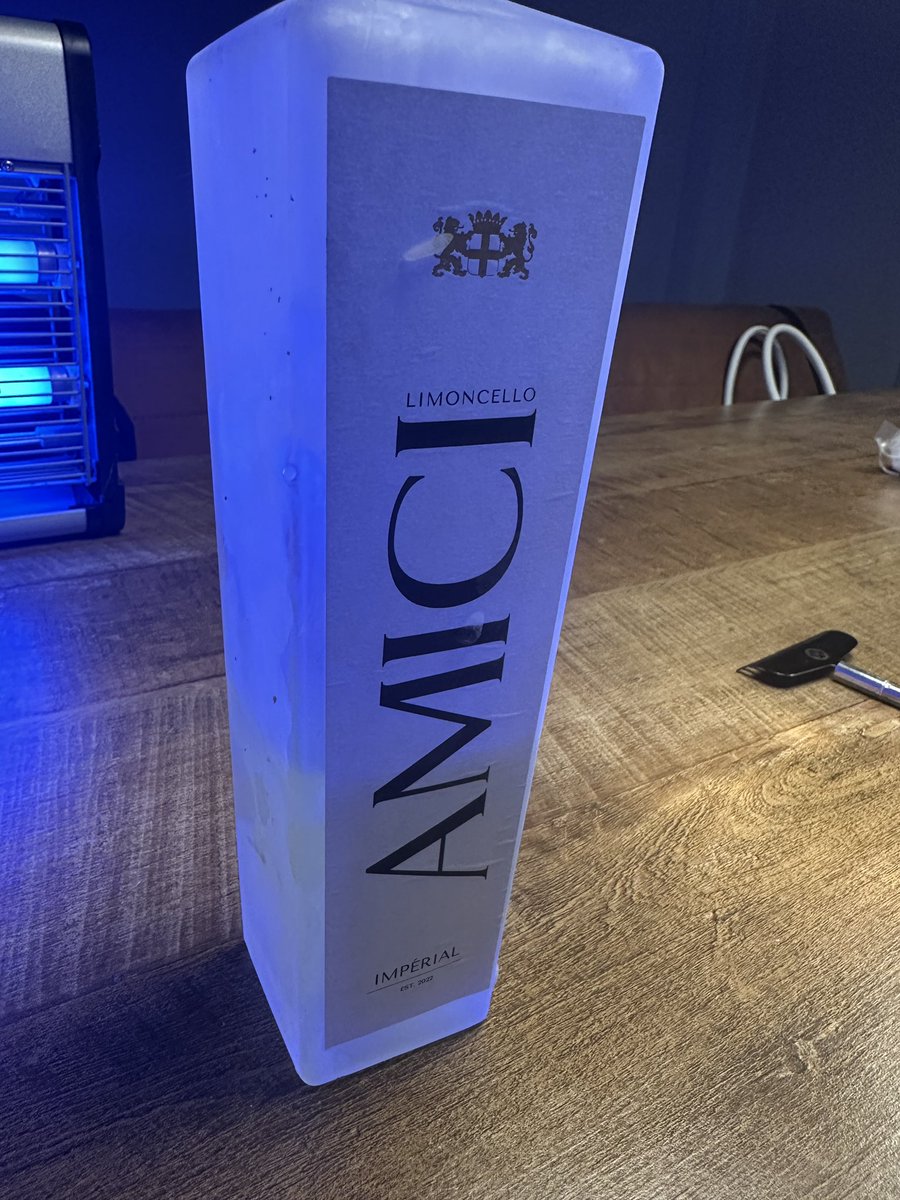 PascalWolf's tweet image. Wat een heerlijke Limoncello @TomCoronel