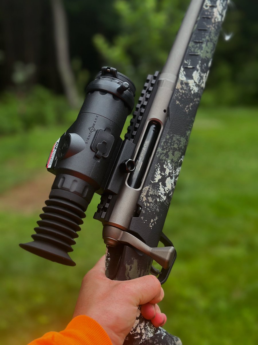 DRFTraining's tweet image. Think I finally have a dedicated coyote gun for these dogs up here in the north east. Savage .243 and @sightmark Mini Wraith 4K #blackdirtdiaries #sightmarkoptics #nightvision #savagerifles #predatorhunting