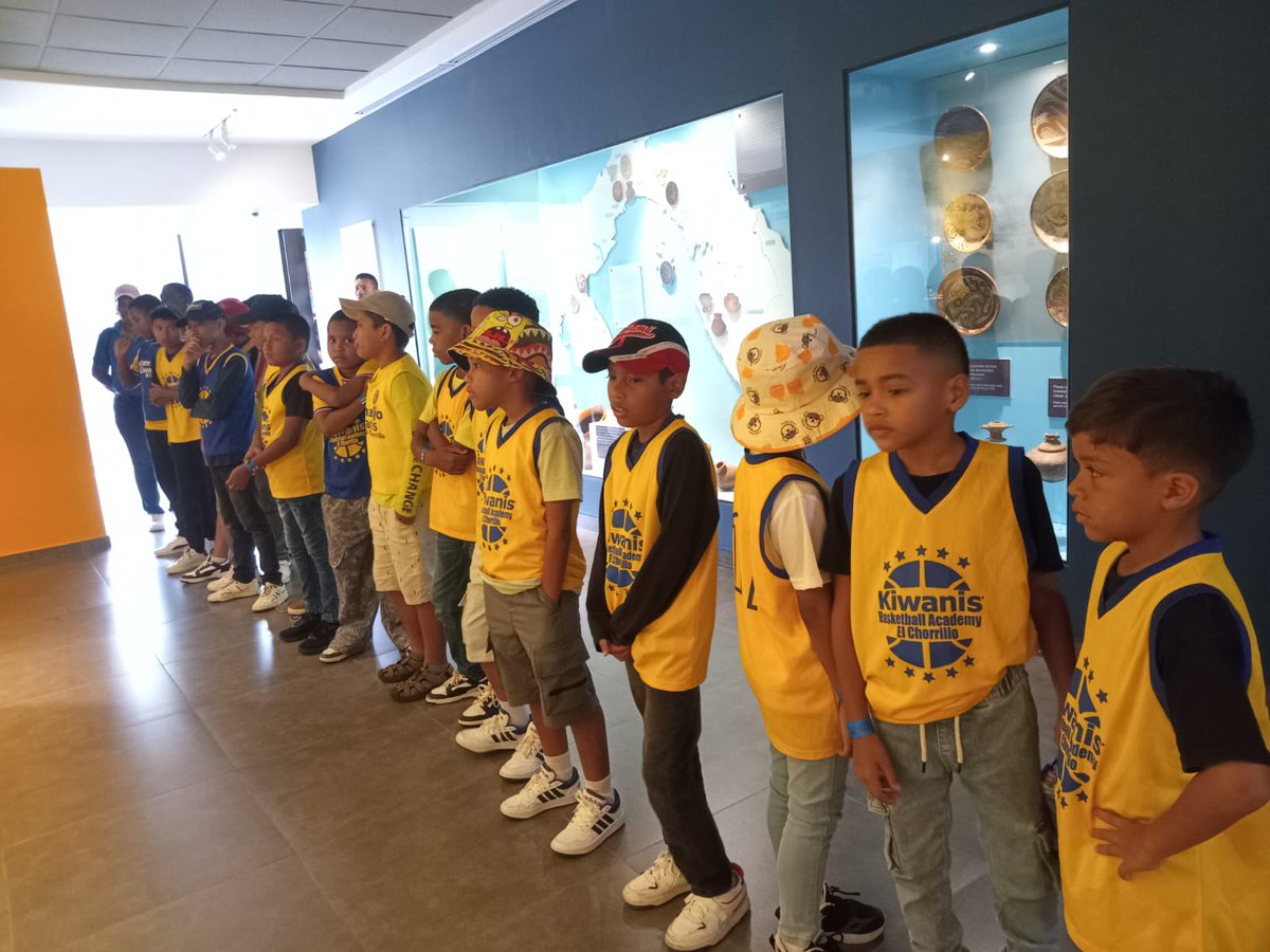 Hoy recibimos la especial visita de los niños y jóvenes que forman parte de los programas deportivos y sociales del Gimnasio Kiwanis del Chorrillo.
Estas visitas son gracias @kiwanispma promoviendo valores culturales y educativos a las futuras generaciones
#panamaviejoalnatural